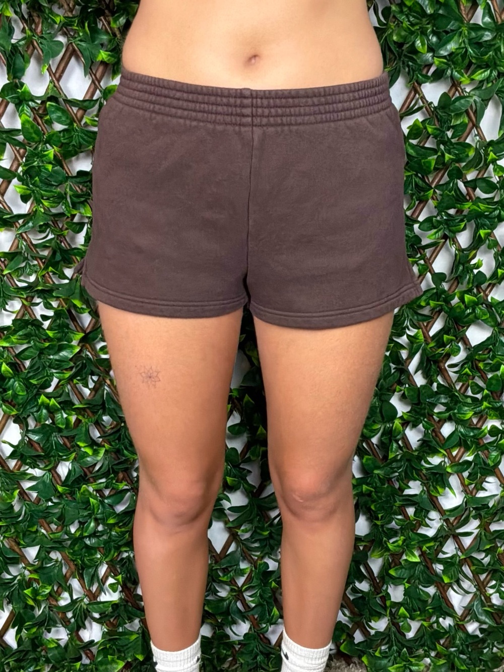 Aritzia TNA Cozy Fleece Brown Sweatshorts Size XS